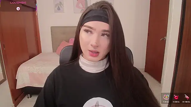 Miley Baker online show from December 19, 3:48 pm