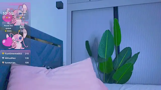 Snapshot of Mia_Tin chatting on October 5, 5:51 pm Mia Tin online show from October 5, 5:51 pm