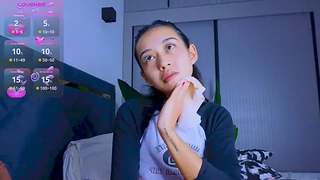 Snapshot of Mia_Tin chatting on September 17, 2:48 pm Mia Tin online show from September 17, 2:48 pm