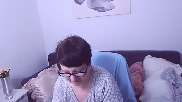 ChristaRose online show from April 18, 7:29 pm