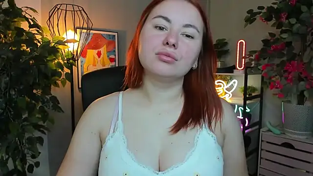 LAYLAxSTAR online show from October 6, 6:52 am