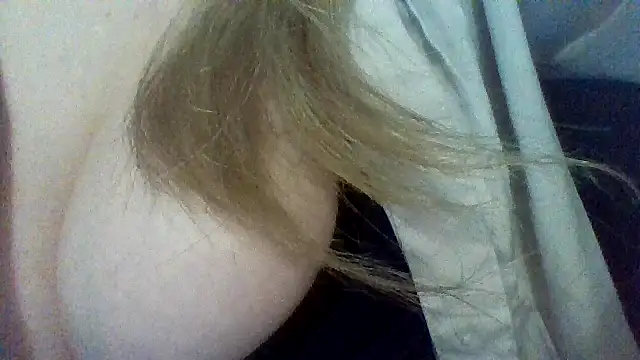 MollyRosa online show from October 9, 11:58 am