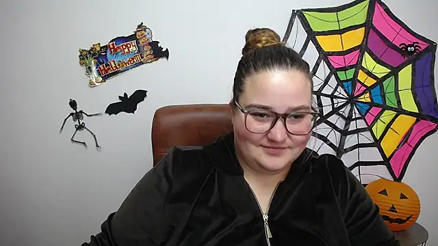 Snapshot of XX_Daniella_XX chatting on October 15, 7:22 am XX Daniella XX online show from October 15, 7:22 am