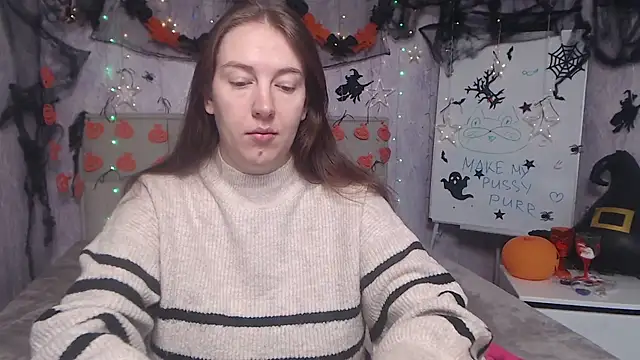 KaleyReed online show from November 1, 6:50 am