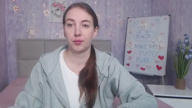 KaleyReed online show from October 11, 5:56 am