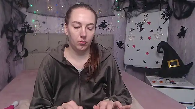 KaleyReed online show from October 18, 9:12 am