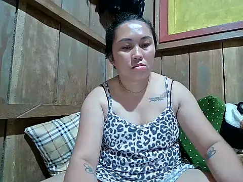 Snapshot of LalaiAsian chatting on October 30, 12:06 pm LalaiAsian online show from October 30, 12:06 pm