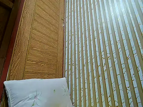 LalaiAsian online show from December 13, 11:54 pm