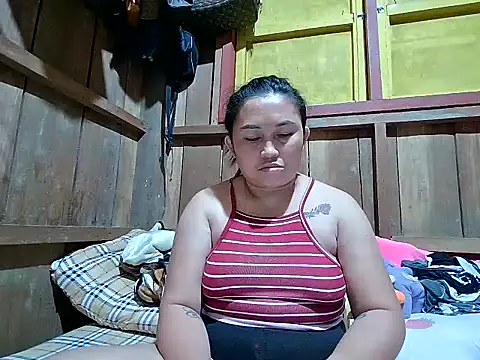 Snapshot of LalaiAsian chatting on October 19, 11:23 am LalaiAsian online show from October 19, 11:23 am