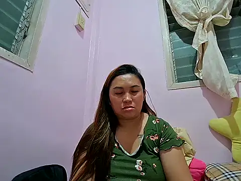 Snapshot of LalaiAsian chatting on September 18, 11:20 am LalaiAsian online show from September 18, 11:20 am