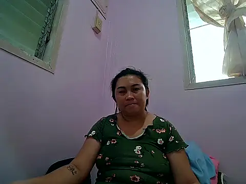 Snapshot of LalaiAsian chatting on October 10, 11:09 pm LalaiAsian online show from October 10, 11:09 pm