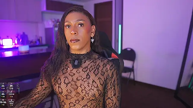 Snapshot of AmberRaus chatting on October 8, 2:27 am AmberRaus online show from October 8, 2:27 am