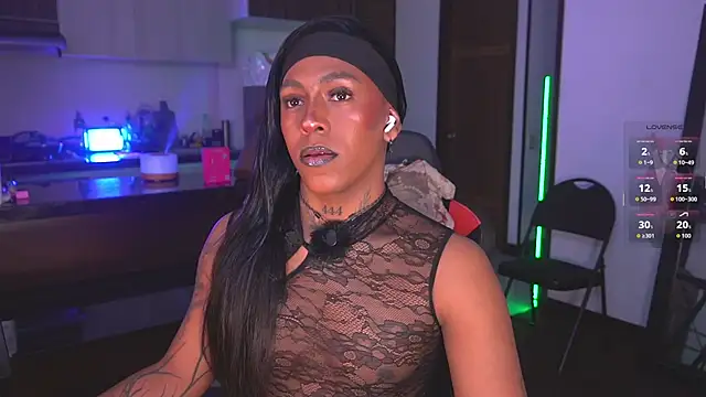 Snapshot of AmberRaus chatting on September 23, 6:11 am AmberRaus online show from September 23, 6:11 am