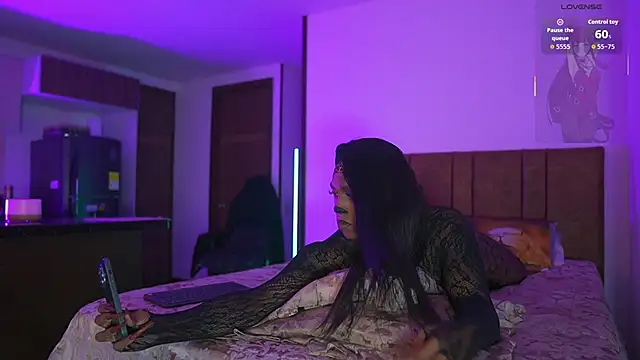 Snapshot of AmberRaus chatting on October 28, 1:22 am AmberRaus online show from October 28, 1:22 am