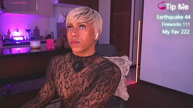 Snapshot of AmberRaus chatting on September 18, 12:47 pm AmberRaus online show from September 18, 12:47 pm