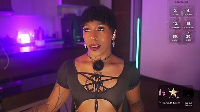 Snapshot of AmberRaus chatting on October 22, 3:44 am AmberRaus online show from October 22, 3:44 am