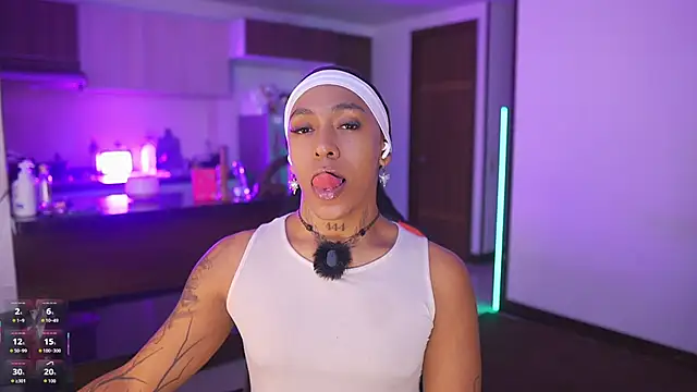 Snapshot of AmberRaus chatting on October 4, 10:54 am AmberRaus online show from October 4, 10:54 am