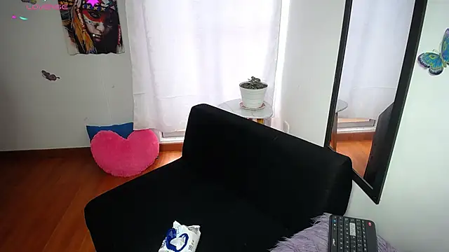 sexylatina001 online show from October 27, 7:30 pm