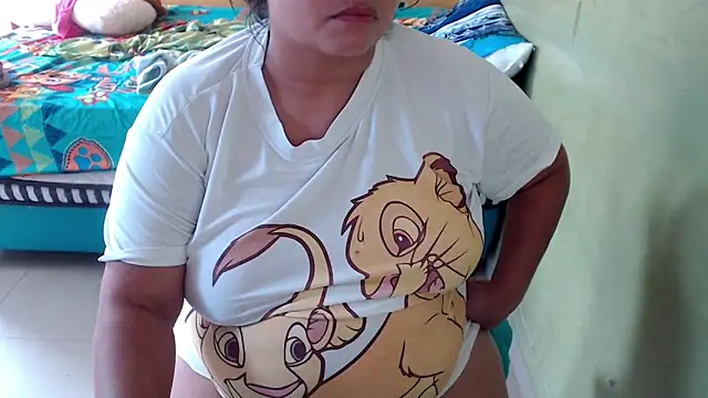 Snapshot of yulieth_bbw chatting on September 17, 7:56 pm yulieth bbw online show from September 17, 7:56 pm