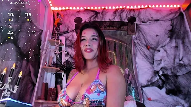 andrea lopezz  online show from October 7, 1:54 am