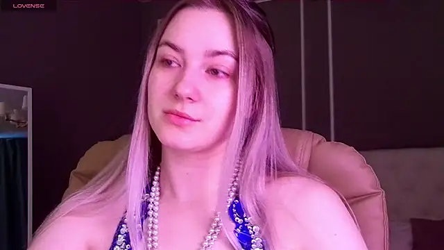 Snapshot of elinanortas chatting on September 26, 1:14 am elinanortas online show from September 26, 1:14 am