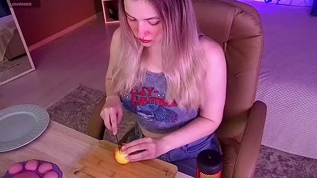 Snapshot of elinanortas chatting on September 30, 1:11 am elinanortas online show from September 30, 1:11 am