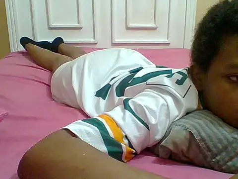 Snapshot of sweetshilahh chatting on September 17, 11:47 pm sweetshilahh online show from September 17, 11:47 pm