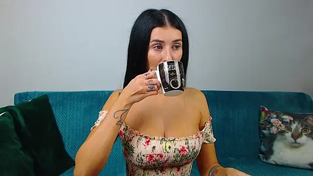 SaraDaisy online show from September 26, 5:10 pm