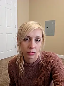 AmethystFoxx online show from October 14, 7:27 pm