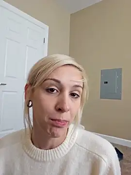 AmethystFoxx online show from October 13, 5:59 pm