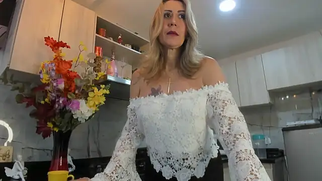 Snapshot of ashleymilf_1 chatting on October 24, 5:09 pm ashleymilf 1 online show from October 24, 5:09 pm