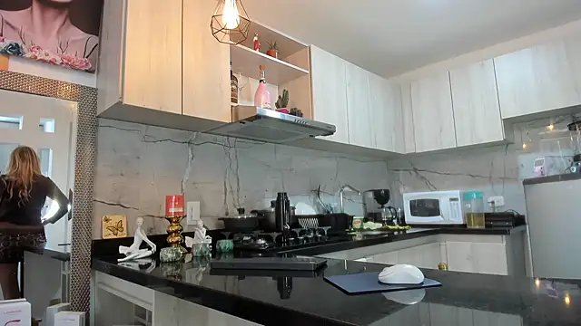 Snapshot of ashleymilf_1 chatting on September 13, 3:42 pm ashleymilf 1 online show from September 13, 3:42 pm