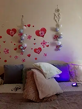 Snapshot of BellaBellaHot chatting on November 1, 10:19 am BellaBellaHot online show from November 1, 10:19 am