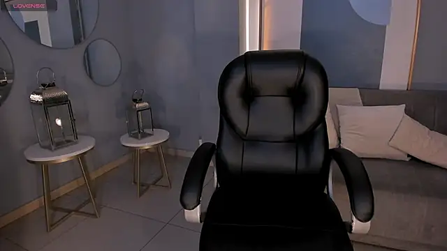 Snapshot of NaomiSainz chatting on October 3, 12:43 pm NaomiSainz online show from October 3, 12:43 pm