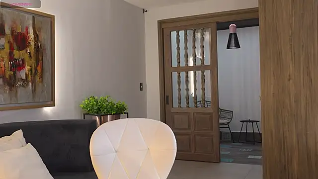 NaomiSainz online show from April 19, 5:02 pm