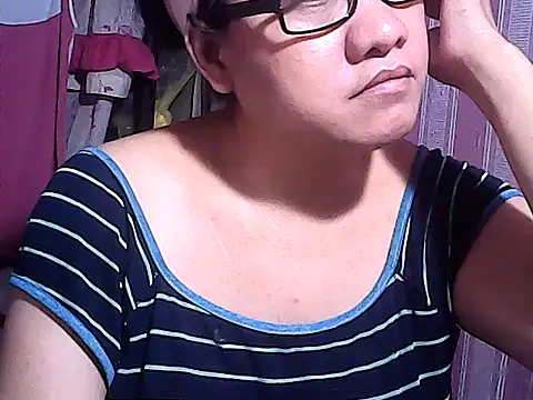 sweetsosie18 online show from September 27, 8:16 pm