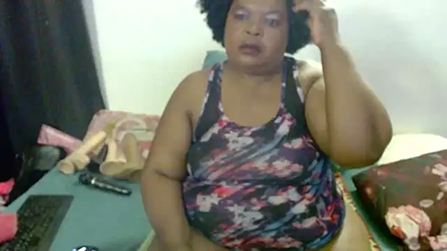 MatureBootyBabe4Uxx online show from December 20, 2:04 am