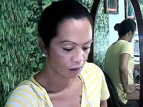 Snapshot of yummy_21xxx chatting on September 20, 7:17 am yummy 21xxx online show from September 20, 7:17 am