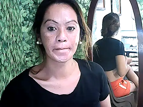 Snapshot of yummy_21xxx chatting on September 19, 1:37 am yummy 21xxx online show from September 19, 1:37 am