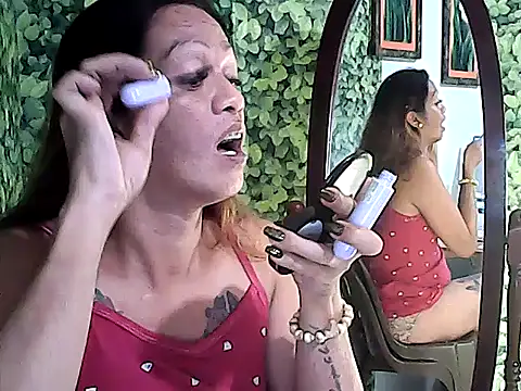 Snapshot of yummy_21xxx chatting on October 29, 10:08 am yummy 21xxx online show from October 29, 10:08 am