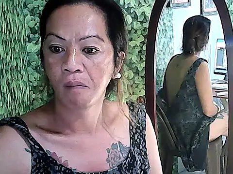 Snapshot of yummy_21xxx chatting on October 17, 1:31 am yummy 21xxx online show from October 17, 1:31 am