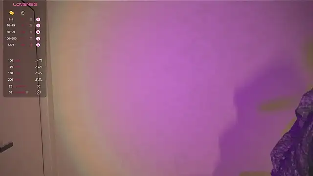 RikkiSanchez online show from October 28, 8:03 pm