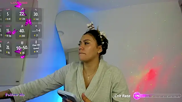 Snapshot of SussiVega chatting on October 14, 12:13 am SussiVega online show from October 14, 12:13 am