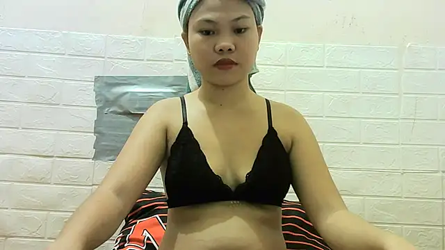 Snapshot of wildestsweetie chatting on October 9, 6:39 am wildestsweetie online show from October 9, 6:39 am