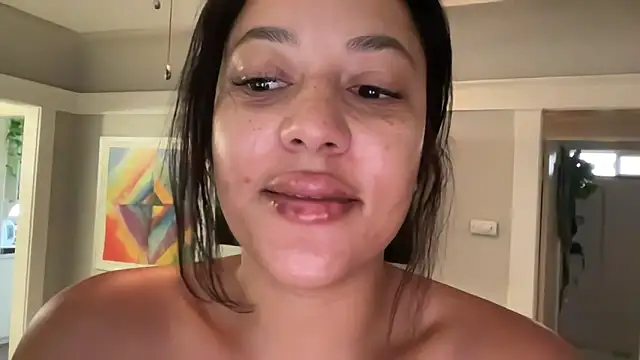 dreamyriri online show from June 1, 2:08 pm
