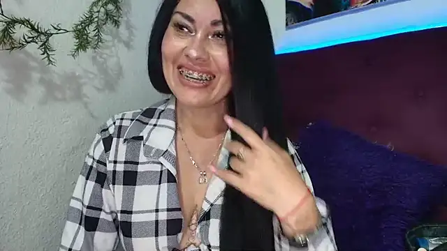 Snapshot of Tania_mature chatting on October 11, 6:43 pm Tania mature online show from October 11, 6:43 pm