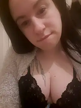 Tinka-Bella-Privat online show from April 28, 4:05 am