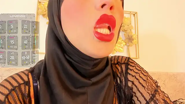 Snapshot of hanajameela chatting on October 6, 11:38 am hanajameela online show from October 6, 11:38 am