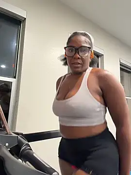 TilaTotti online show from April 9, 4:37 am