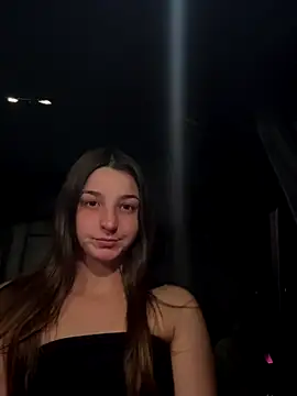 DoriDeluxe66 online show from October 6, 9:30 pm